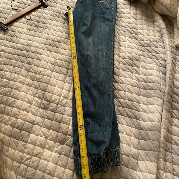 Chloe vintage jogger jean…. Great condition size 4